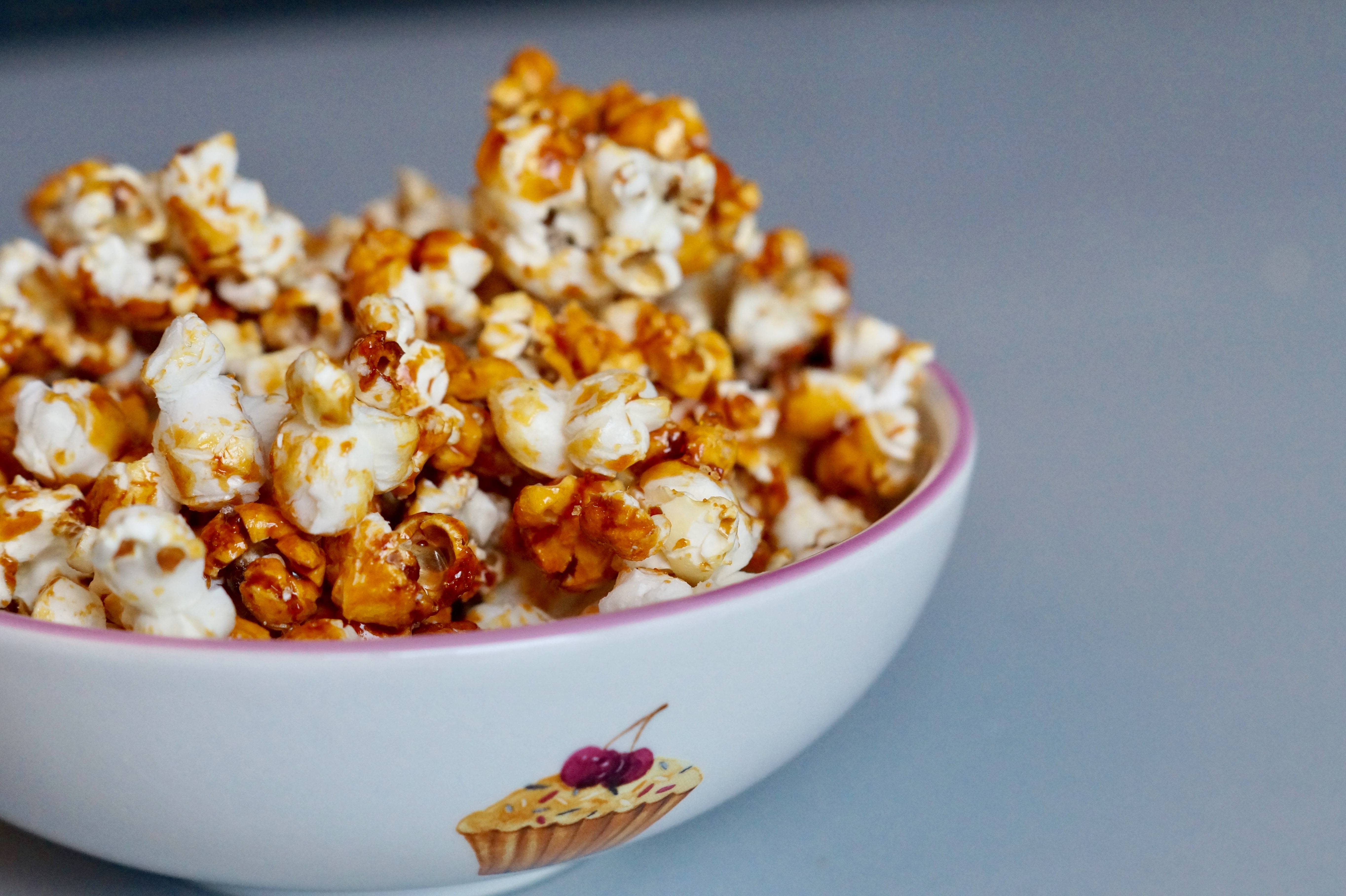 Popcorn met zoute karamel Maak het Vrolijk . nl